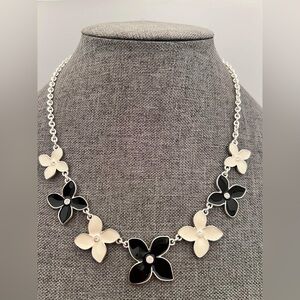 Epoxy Flower Alloy Collar Necklace New Jewelry